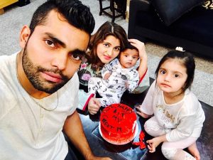 Umar Akmal with his wife and kids