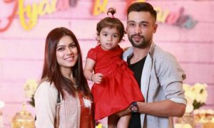 Mohammad Amir with his family