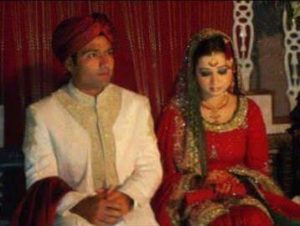 Asad Shafiq With his Wife
