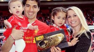 Suarez with his family