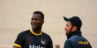 Wahab-Riaz-and-Darren-Sammy