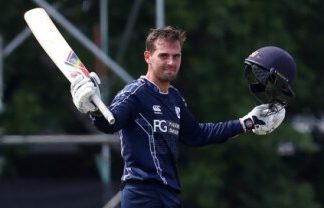 Calum MacLeod Biography, Records, Batting, Height, Weight, Age, Wife, Family, & more