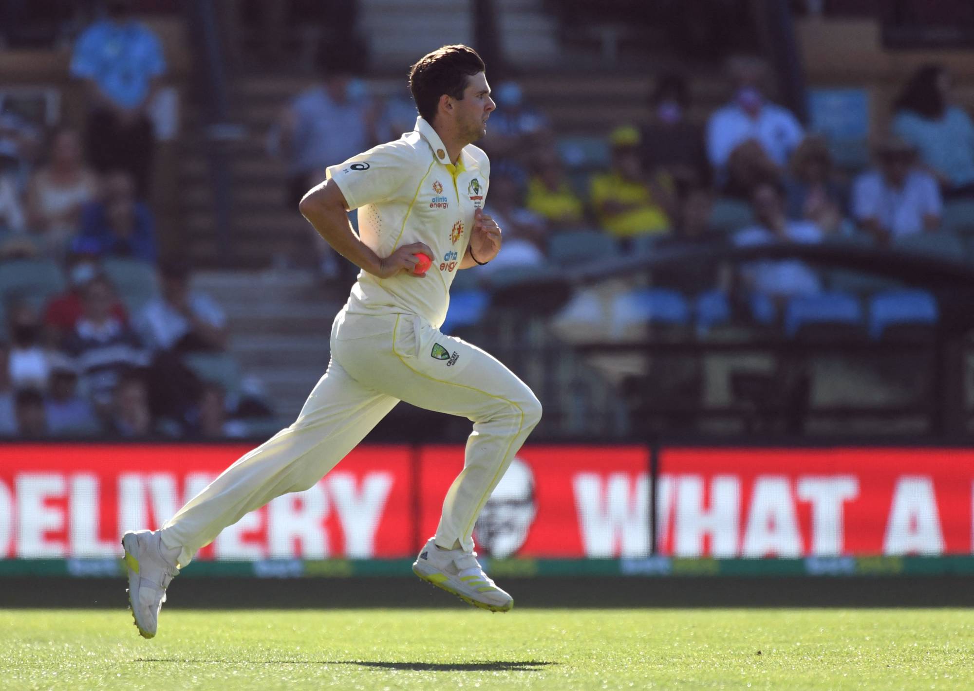 Jhye Richardson Biography, Records, Bowling, Height, Weight,wife, Family