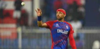 Tymal Mills Biography, Records, Batting, Bowling, Height, Weight, Wife,
