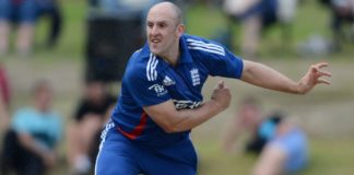 James Tredwell Biography, Records, Batting, Bowling, Height, Weight,