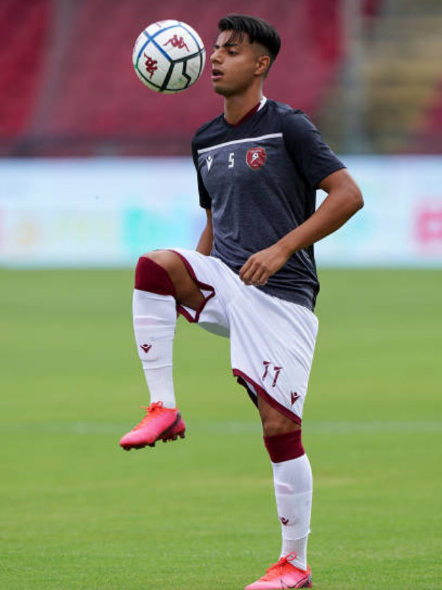 Hachim Mastour Biography