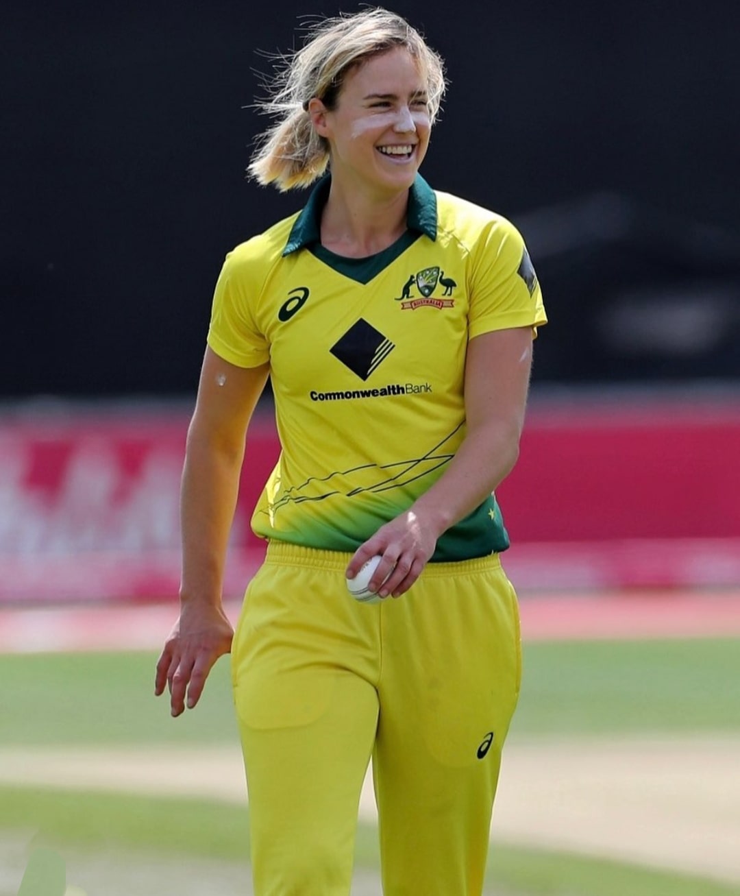 Most Gorgeous female cricketers